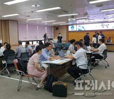 군산찾은 '모두의 소통버스'...대기업 하도급법 우회 방지 및 개선 정책 제안 사진